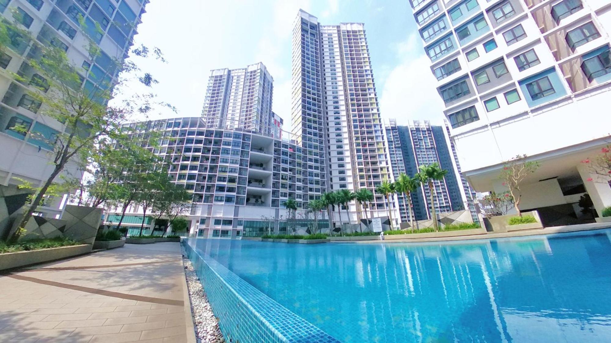 9Pax 2R2B Family Suite, I-City, I-Suite, Hyde, Beside Theme Park, Wifi 50-55" Smart Tv Shah Alam Exteriör bild