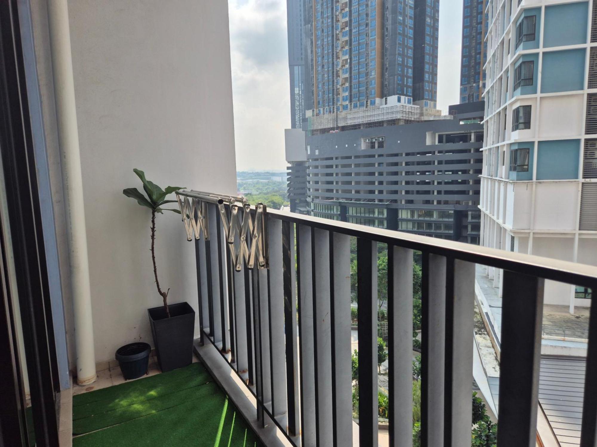 9Pax 2R2B Family Suite, I-City, I-Suite, Hyde, Beside Theme Park, Wifi 50-55" Smart Tv Shah Alam Exteriör bild